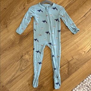 Kyte BABY Coastline Orca Footie Onesie 12-18 Months